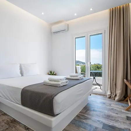 Luxury Plaka (Naxos)